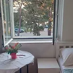 Za 2 Uz * 마카르스카