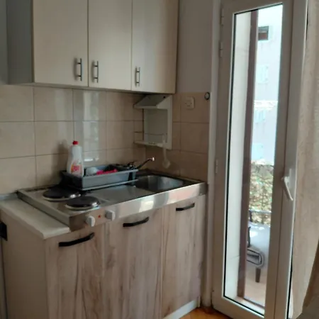 Za 2 Uz Apartman Makarska