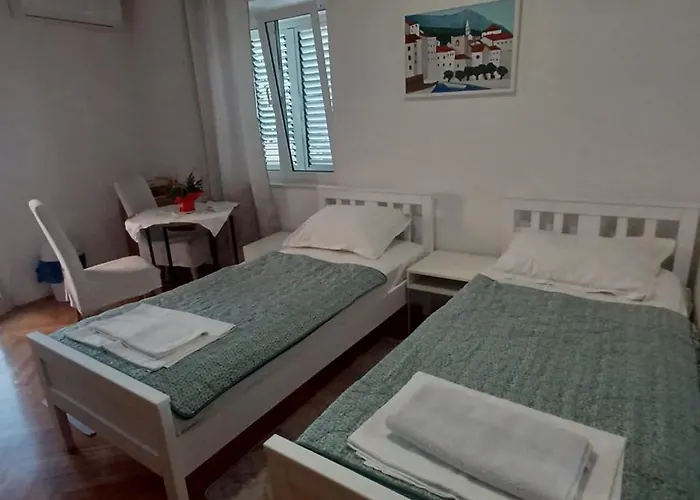 Za 2 Uz Apartment *