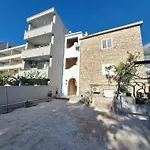 Za 2 Uz Apartment