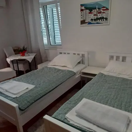 Za 2 Uz Apartment *